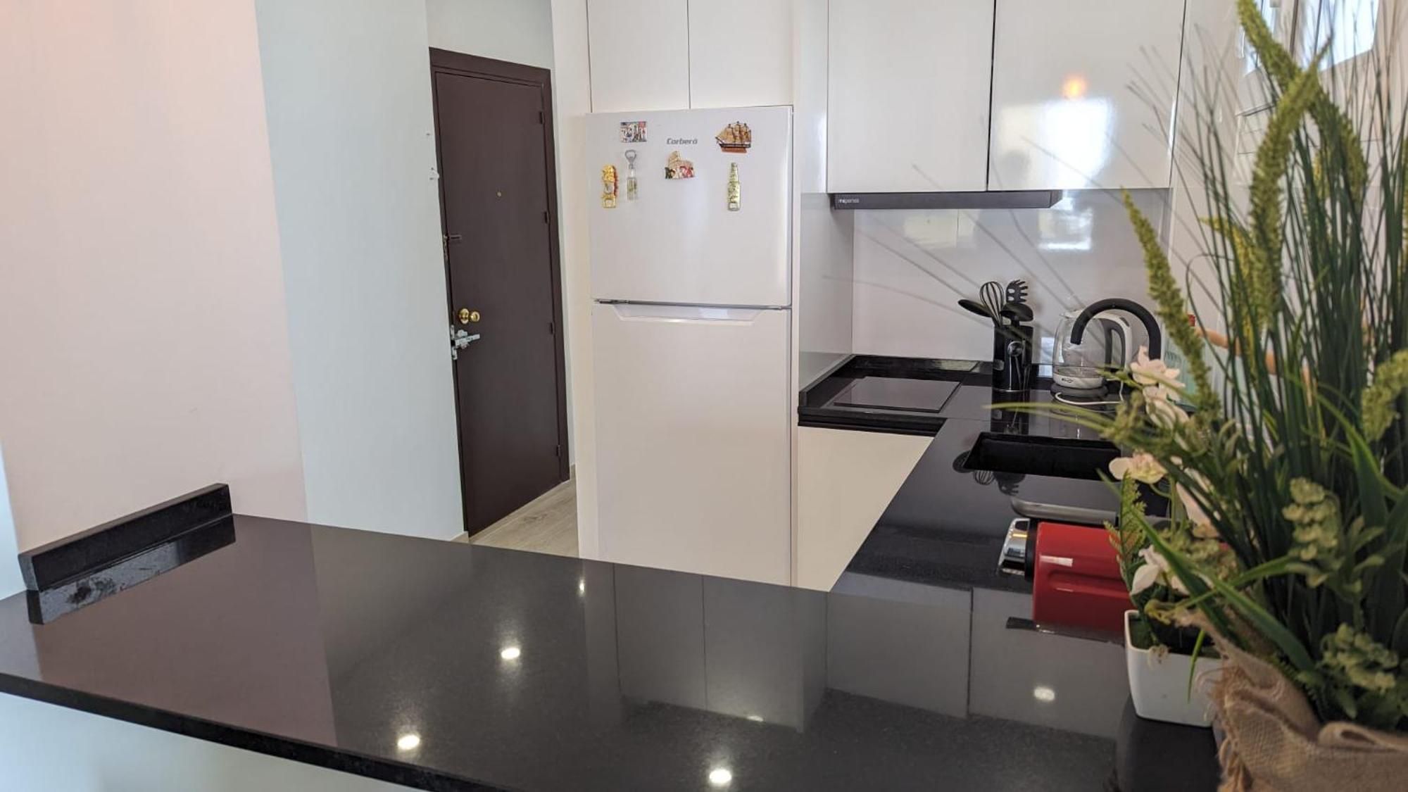 Comfortable Studio In Marbella With Sea Views Bagian luar foto