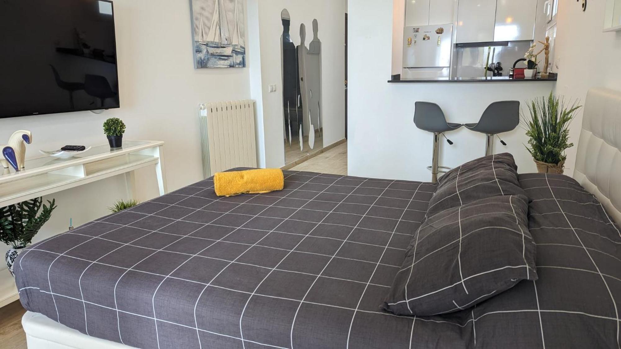 Comfortable Studio In Marbella With Sea Views Bagian luar foto